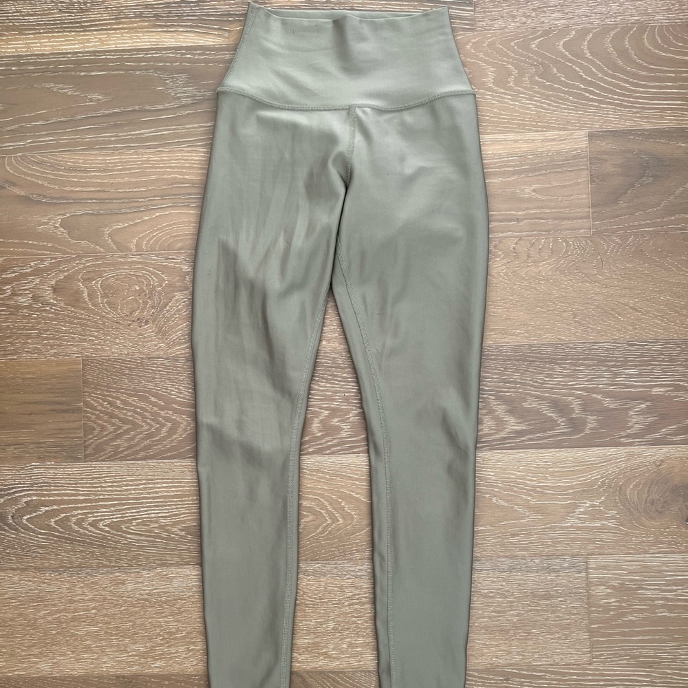 Alo Leggings